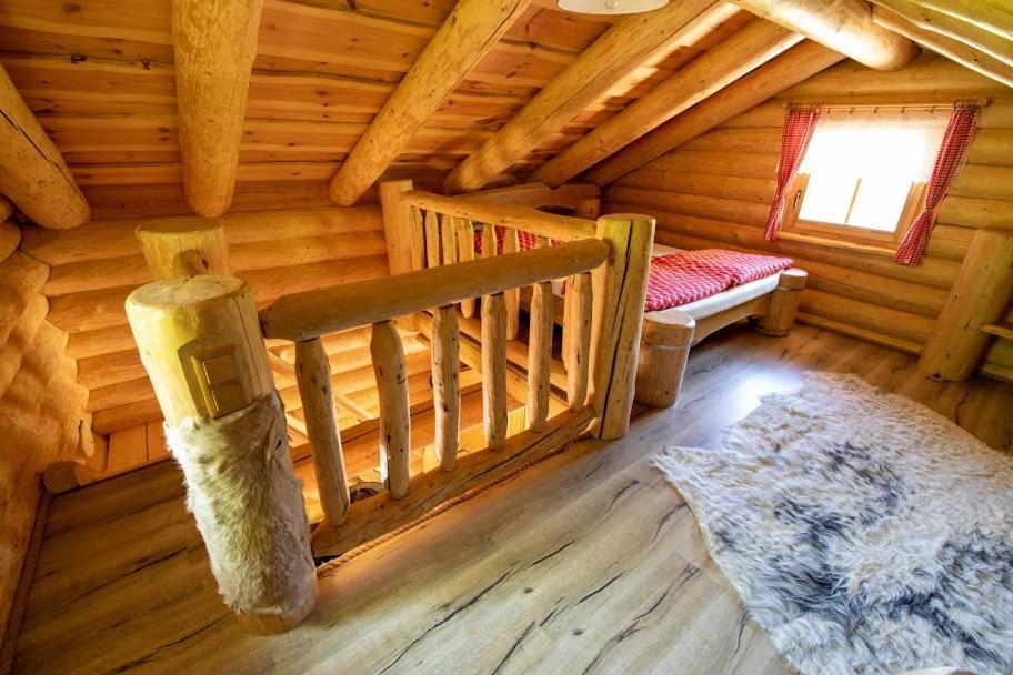 Srub Ranch Na Hranici *